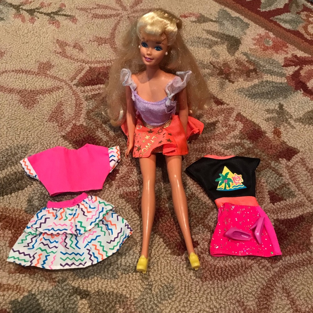 BARBIE 1990s - Picture 4 of 5